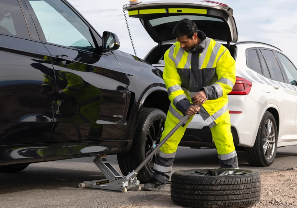 Need mobile tyre fitters in Liverpool? We provide expert tyre replacement at home or work. Fast, reliable 24/7 service.